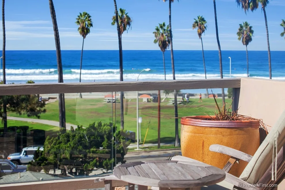 Unit for sale at 8356 Paseo Del Ocaso, La Jolla, CA 92037