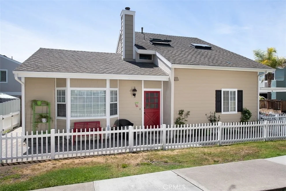 Unit for sale at 32932 Paseo Miraflores, San Juan Capistrano, CA 92675