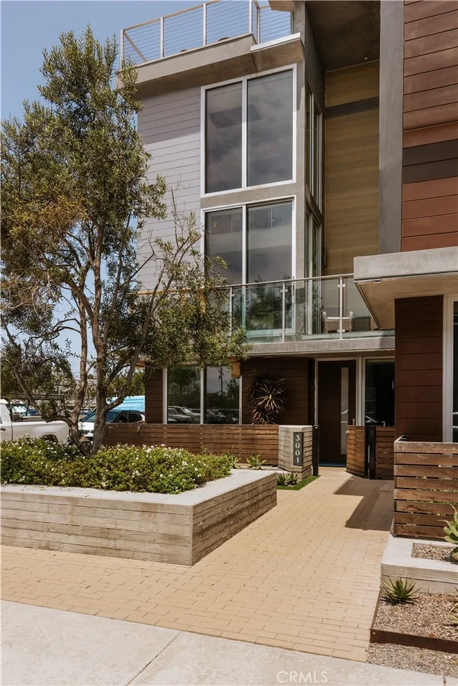 Unit for sale at 3001 Via Malaga, Newport Beach, CA 92663