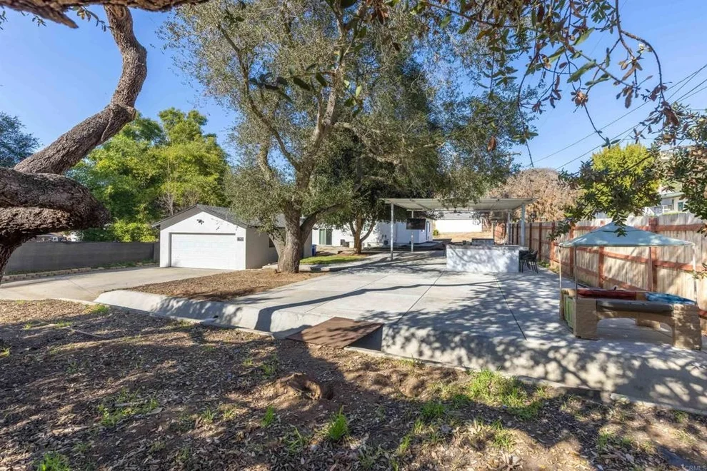 Unit for sale at 10292 Canyon Dr., Escondido, CA 92026