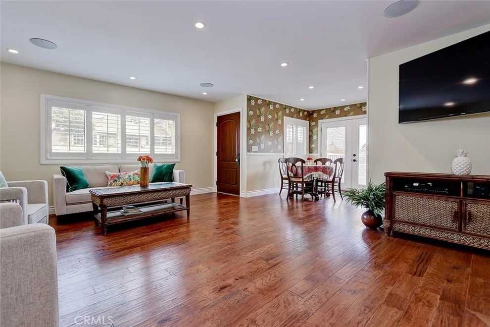 Unit for sale at 1400 E Palm Avenue, El Segundo, CA 90245