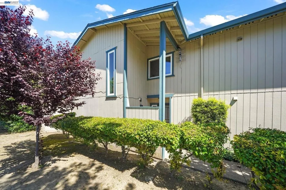 Unit for sale at 40300 Grimmer Blvd, Fremont, CA 94538