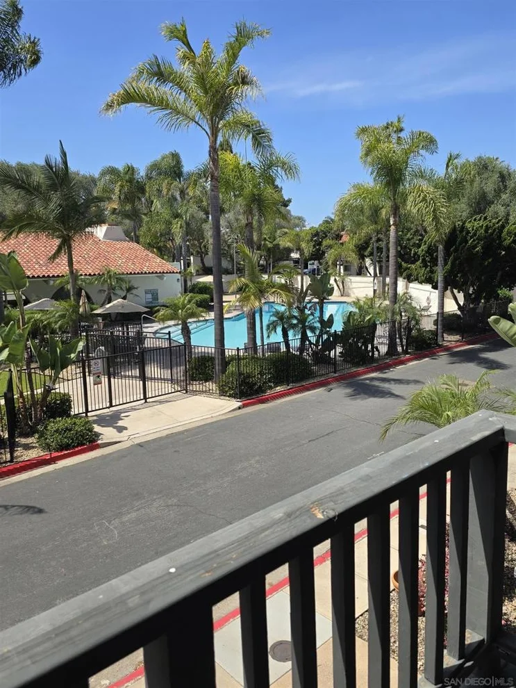 Unit for sale at 4044 Loma Riviera Cir, San Diego, CA 92110