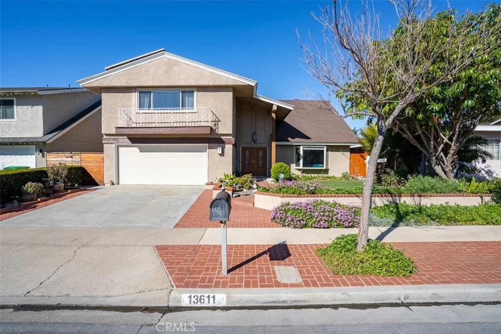 Unit for sale at 13611 Fairmont Way, Tustin, CA 92780
