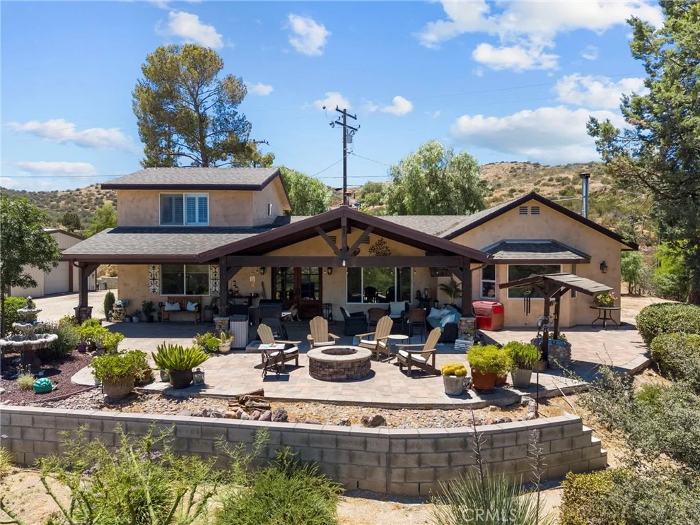 Unit for sale at 32935 Canyon Quail Trail, Agua Dulce, CA 91390