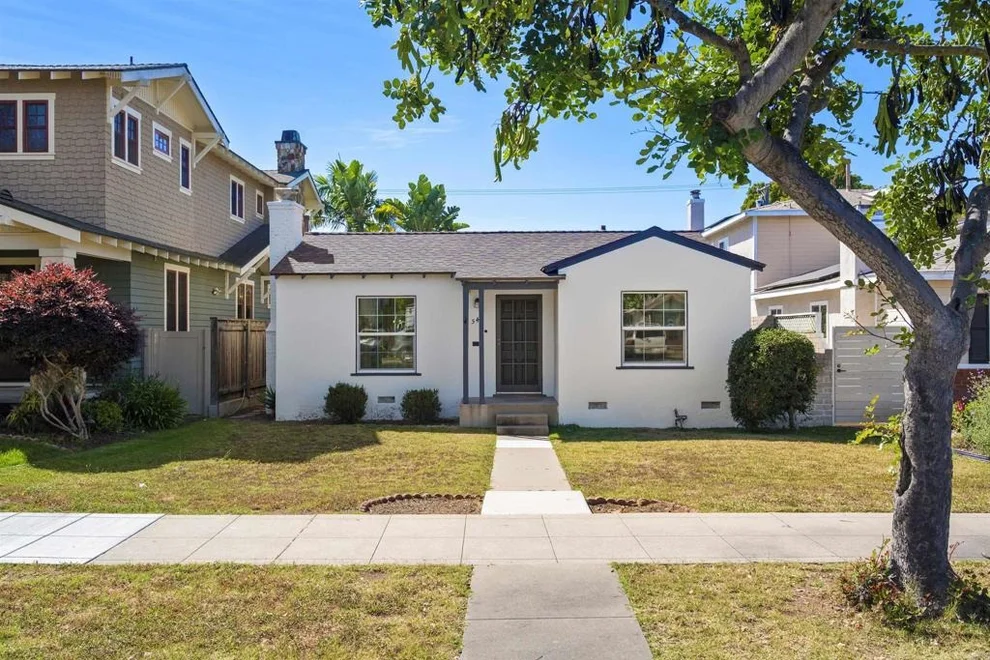 Unit for sale at 540 H Avenue, Coronado, CA 92118
