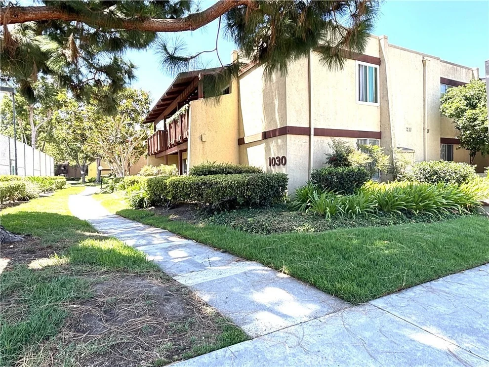 Unit for sale at 1030 W MacArthur Boulevard, Santa Ana, CA 92707