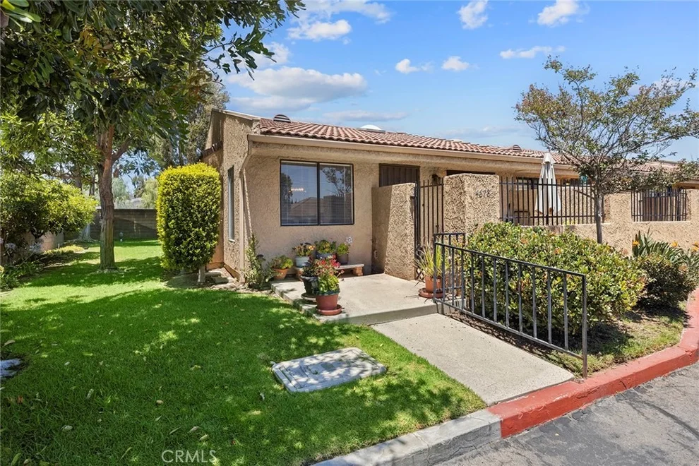 Unit for sale at 4678 Lakeview, Yorba Linda, CA 92886