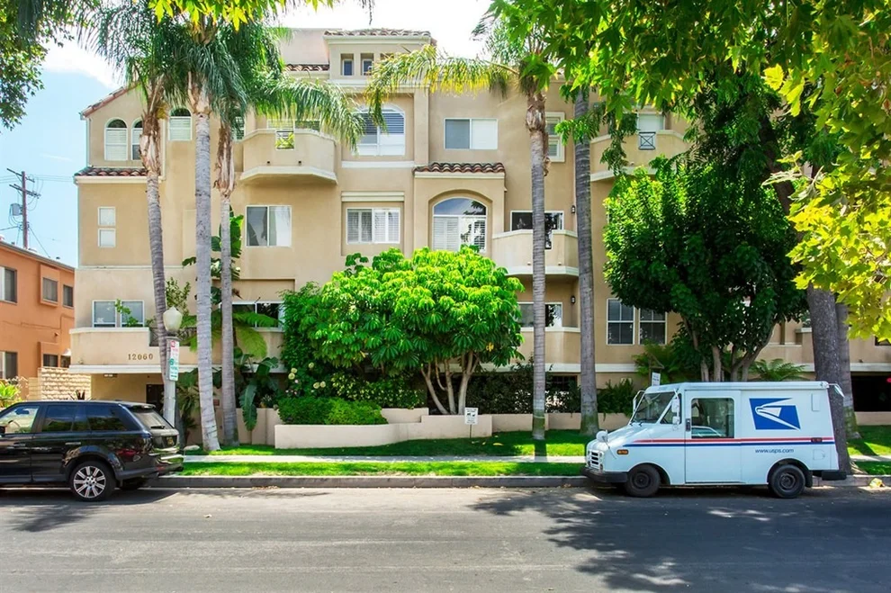 Unit for sale at 12060 Hoffman St, Studio City, CA 91604
