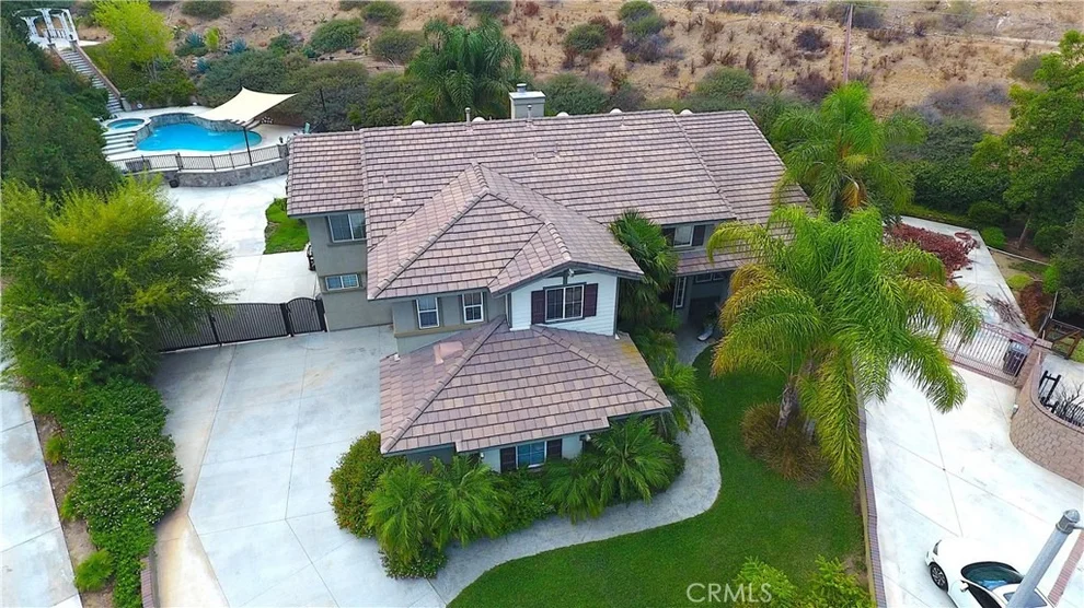 Unit for sale at 1094 Santa Fe Way, Norco, CA 92860