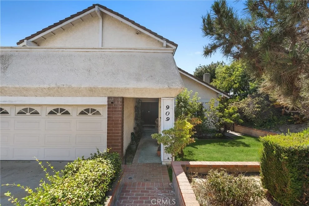 Unit for sale at 909 Lexington, Montebello, CA 90640