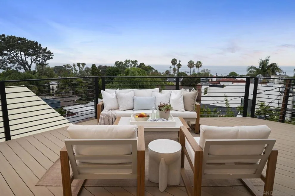 Unit for sale at 5636 Linda Rosa Ave, La Jolla, CA 92037