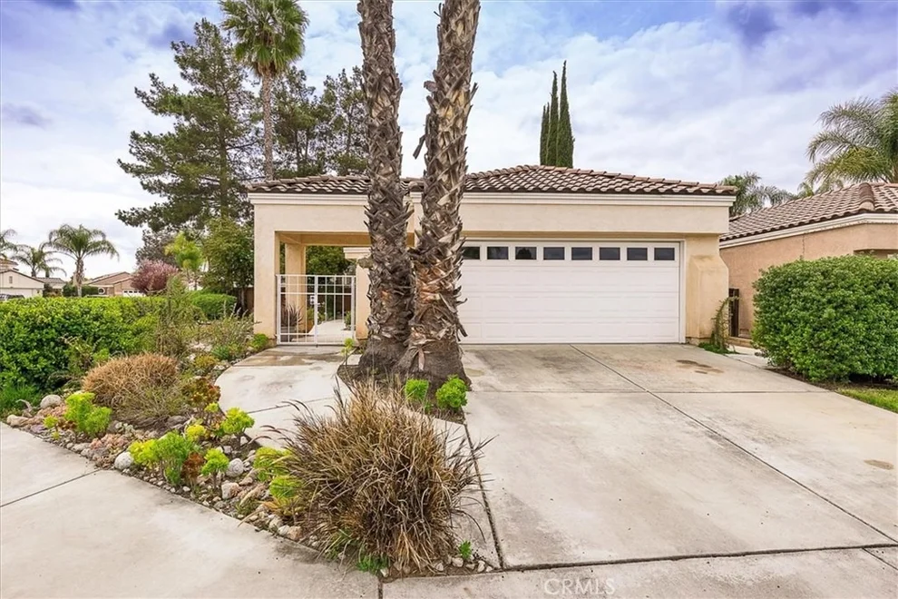 Unit for sale at 28873 Champions Drive, Menifee, CA 92584