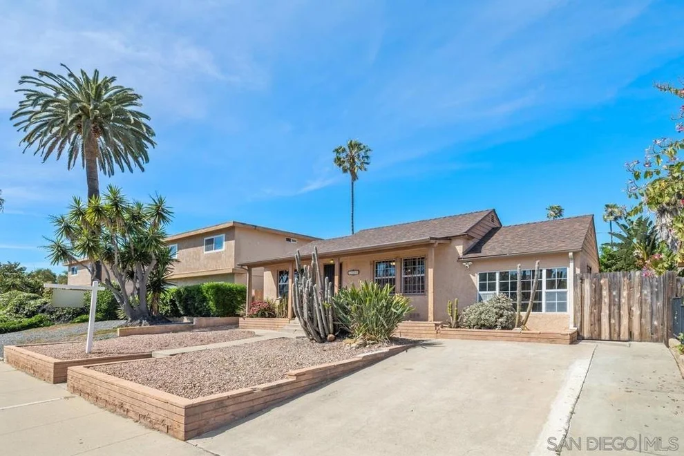 Unit for sale at 1844 Missouri St., San Diego, CA 92109