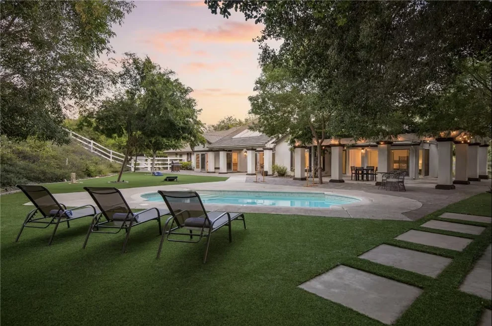 Unit for sale at 46245 Buenos Campos Dr, Temecula, CA 92590