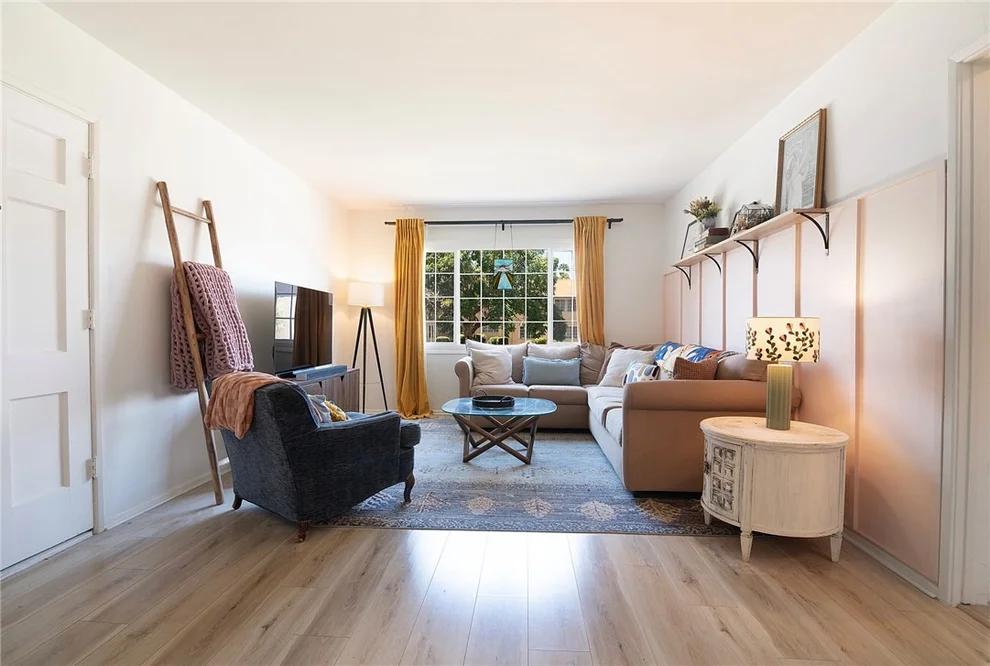 Unit for sale at 4030 Abourne Road, Los Angeles, CA 90008