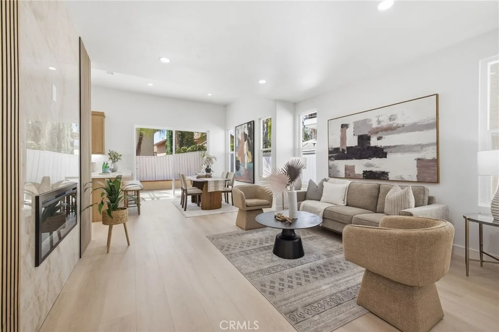Unit for sale at 4 Via Jacinto, Rancho Santa Margarita, CA 92688