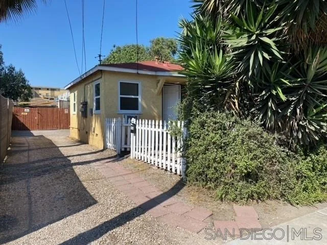 Unit for sale at 2031 33 E 8Th St, National City, CA 91950