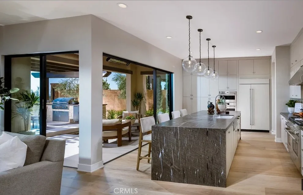 Unit for sale at 404 Milpas, Irvine, CA 92602