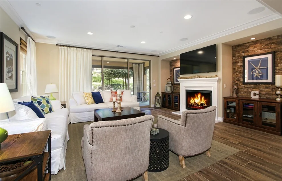 Unit for sale at 6700 Aliso Valley Way, San Diego, CA 92130