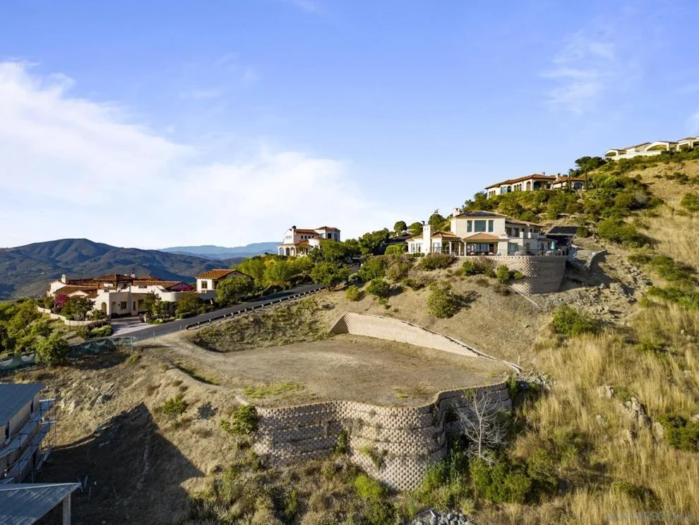 Unit for sale at Camino De Arriba, Rancho Santa Fe, CA 92067