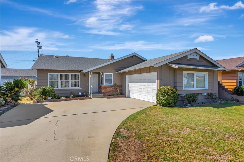 Unit for sale at 14003 Faust, Bellflower, CA 90706
