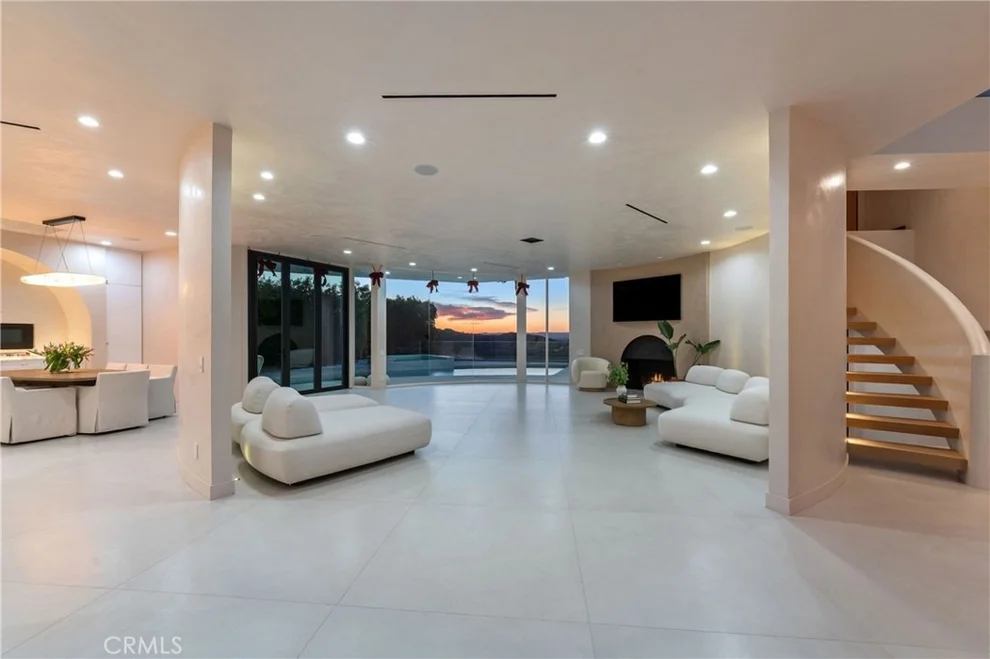 Unit for sale at 8045 Mulholland Drive, Los Angeles, CA 90046