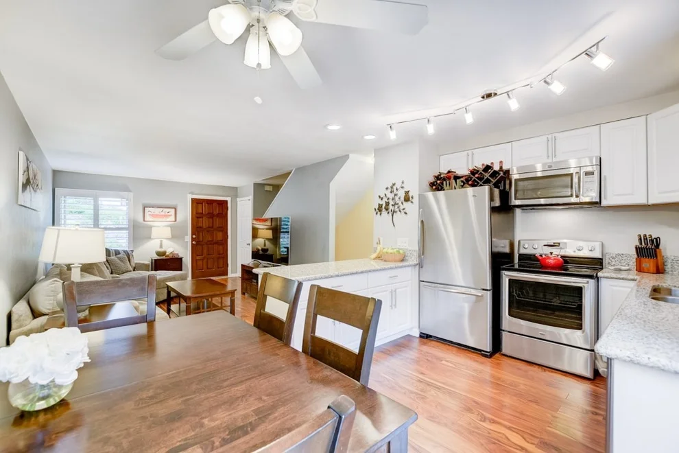 Unit for sale at 1425 Northrim Ct, San Diego, CA 92111