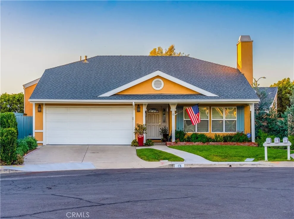 Unit for sale at 13 Calhoun, Irvine, CA 92620