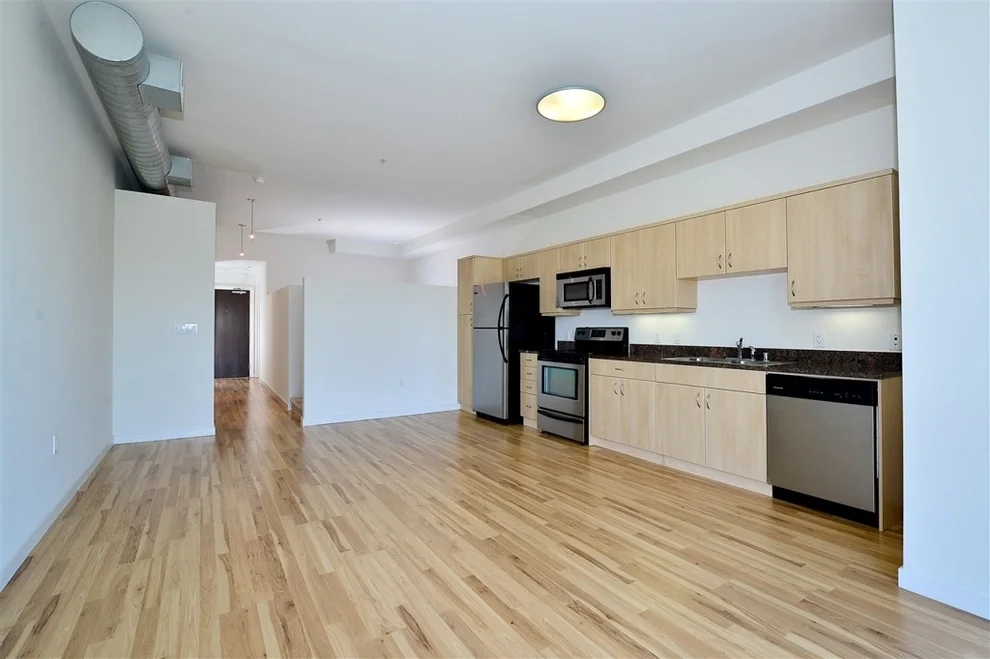 Unit for sale at 889 Date, San Diego, CA 92101