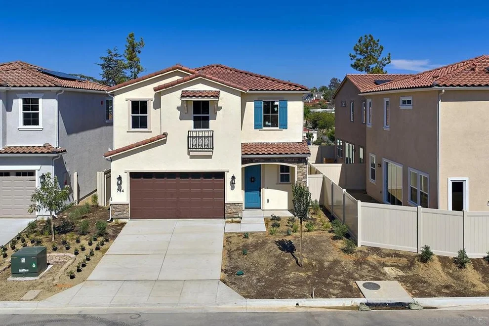 Unit for sale at 734 Michael Ct, Vista, CA 92081