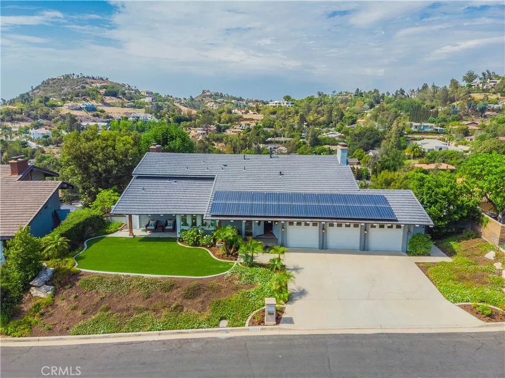 Unit for sale at 10705 Equestrian Drive, North Tustin, CA 92705