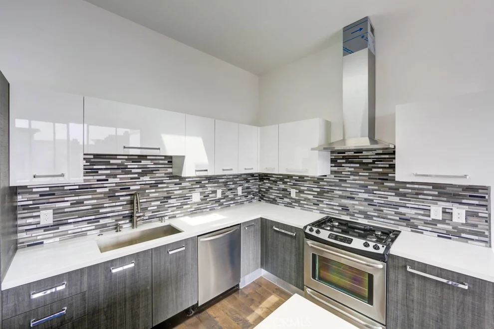 Unit for sale at 433 Pine Avenue, Long Beach, CA 90802