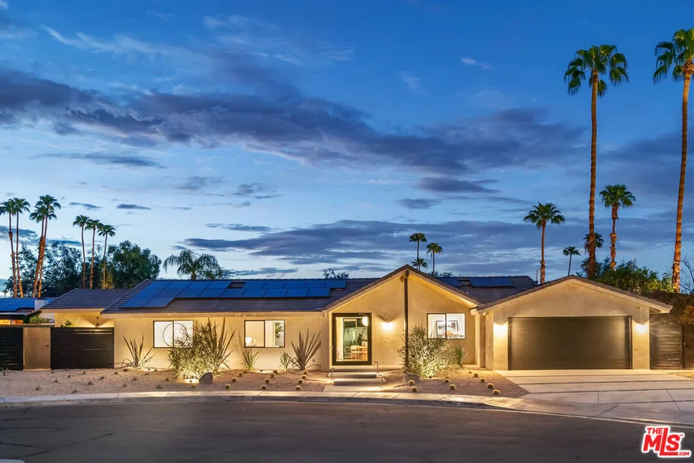 Unit for sale at 2942 E Orella Circle, Palm Springs, CA 92264