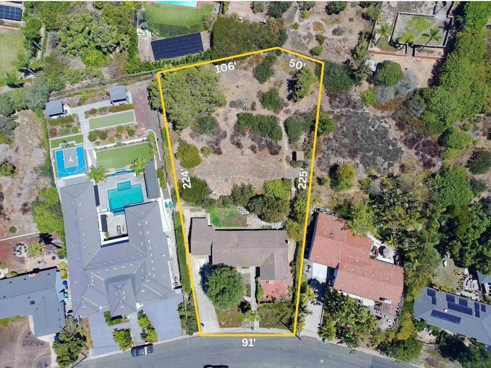 Unit for sale at 6381 Castejon, La Jolla, CA 92037