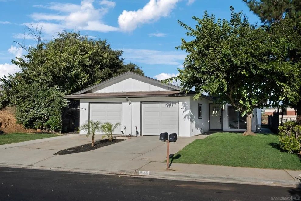 Unit for sale at 734 736 S Wisconsin Ave, Fallbrook, CA 92028