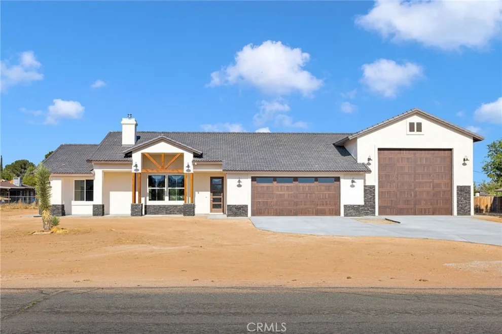 Unit for sale at 13710 Iroquois Road, Apple Valley, CA 92307