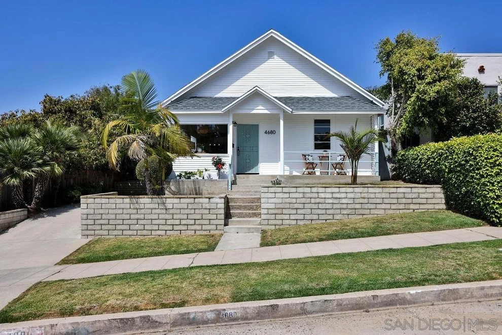 Unit for sale at 4678 80 Del Monte Avenue, San Diego, CA 92107