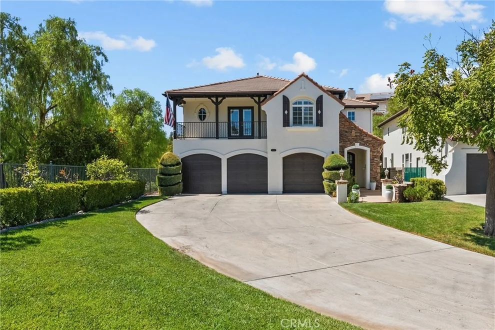 Unit for sale at 25501 Housman Place, Stevenson Ranch, CA 91381