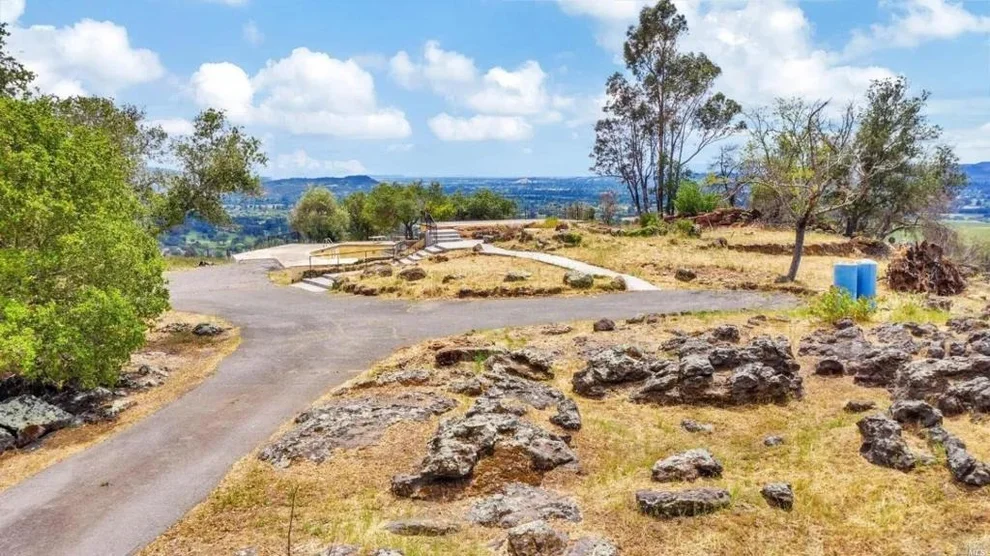 Unit for sale at 2332 Atlas Peak Road, Napa, CA 94558