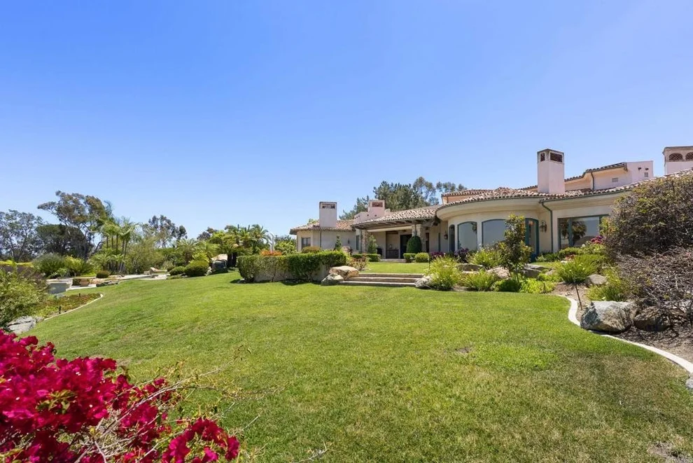 Unit for sale at 5528 La Crescenta, Rancho Santa Fe, CA 92067