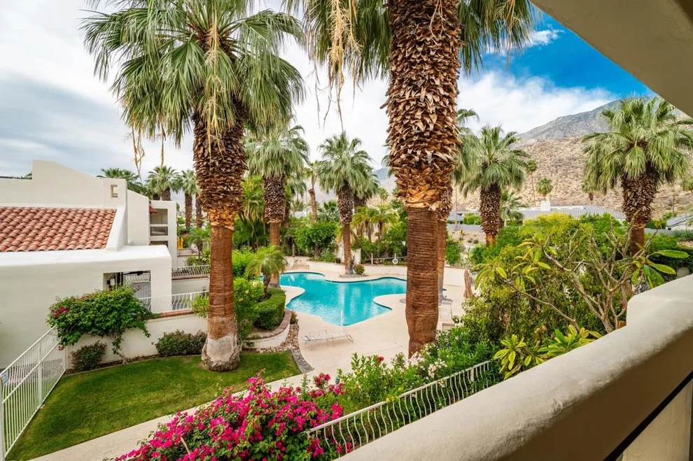 Unit for sale at 255 E Avenida Granada, Palm Springs, CA 92264
