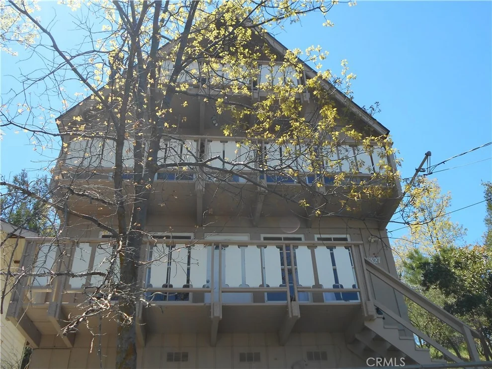 Unit for sale at 1327 Evergreen Way, Lake Arrowhead, CA 92352