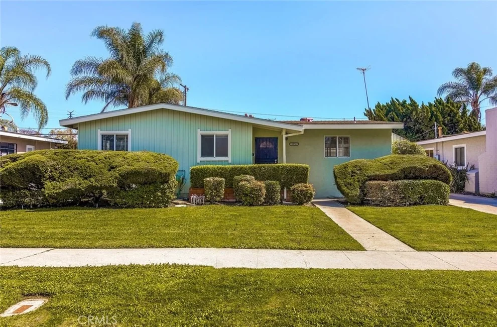 Unit for sale at 2276 Tevis Avenue, Long Beach, CA 90815