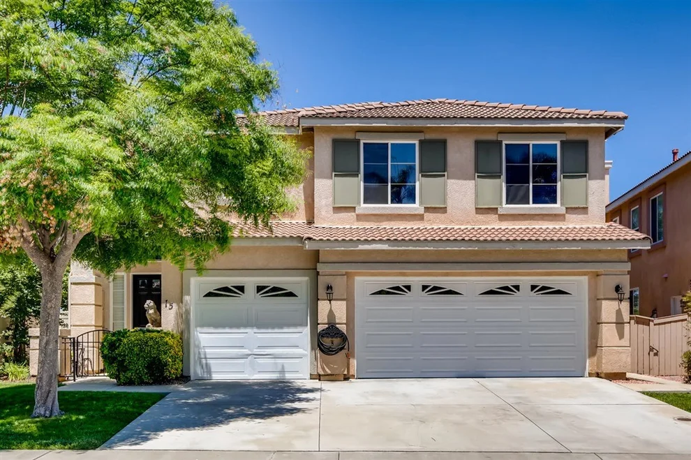 Unit for sale at 15 Villa Roma, Lake Elsinore, CA 92532