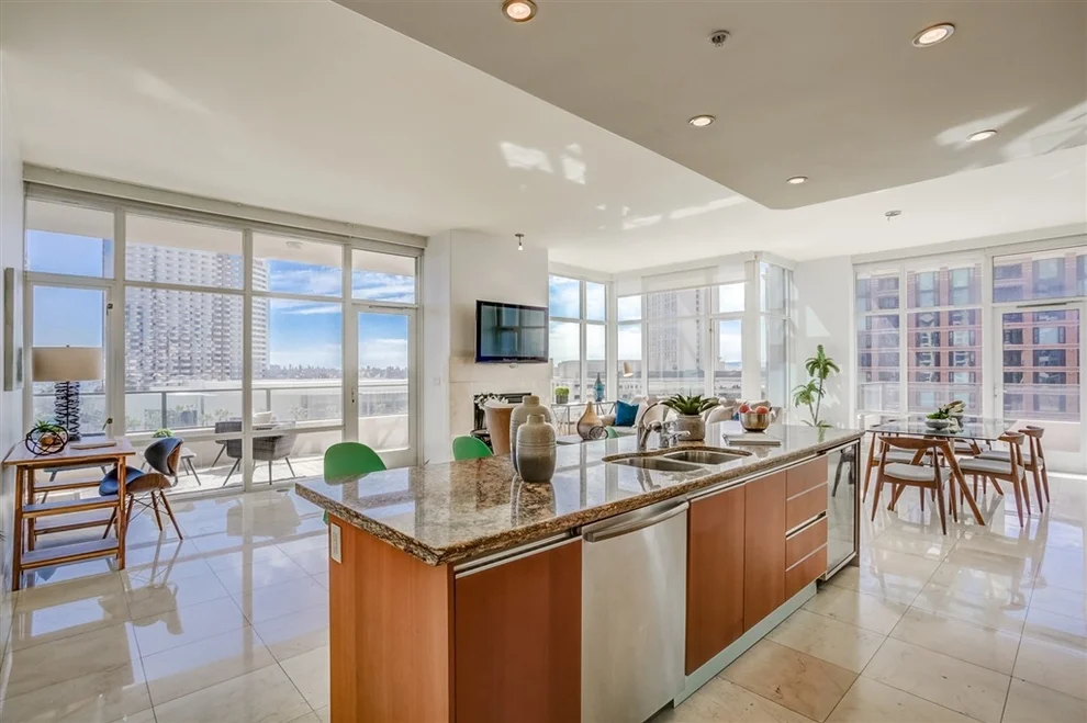 Unit for sale at 550 Front st, San Diego, CA 92101