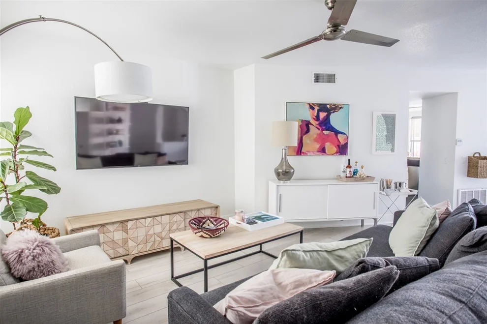 Unit for sale at 1960 Missouri St, San Diego, CA 92109