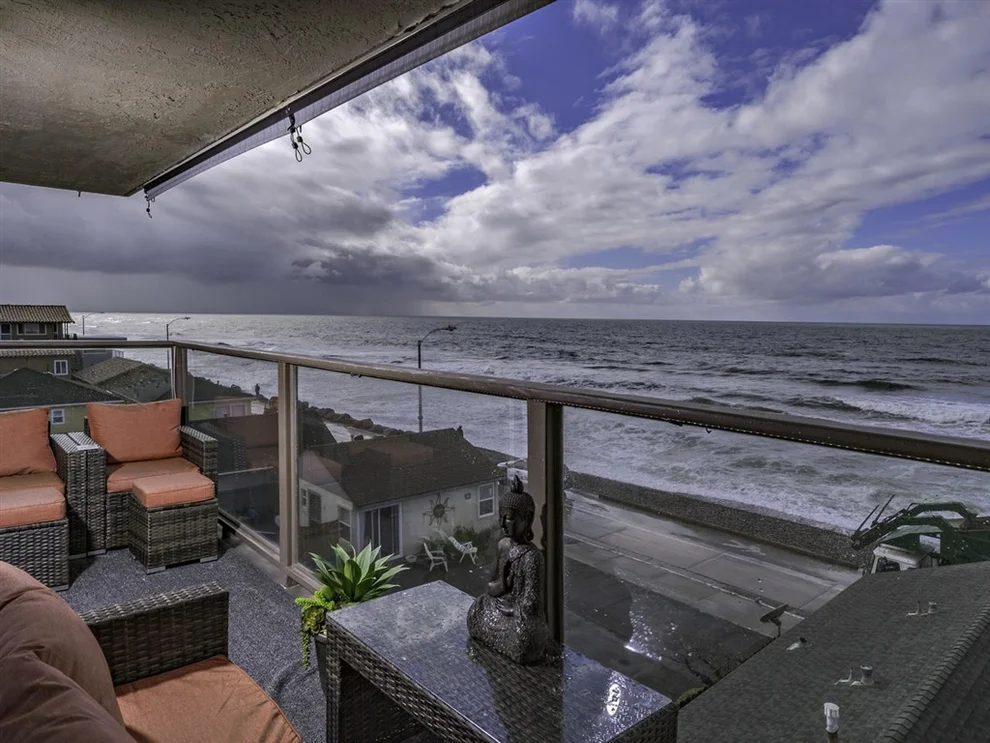 Unit for sale at 215 S Pacific St, Oceanside, CA 92054