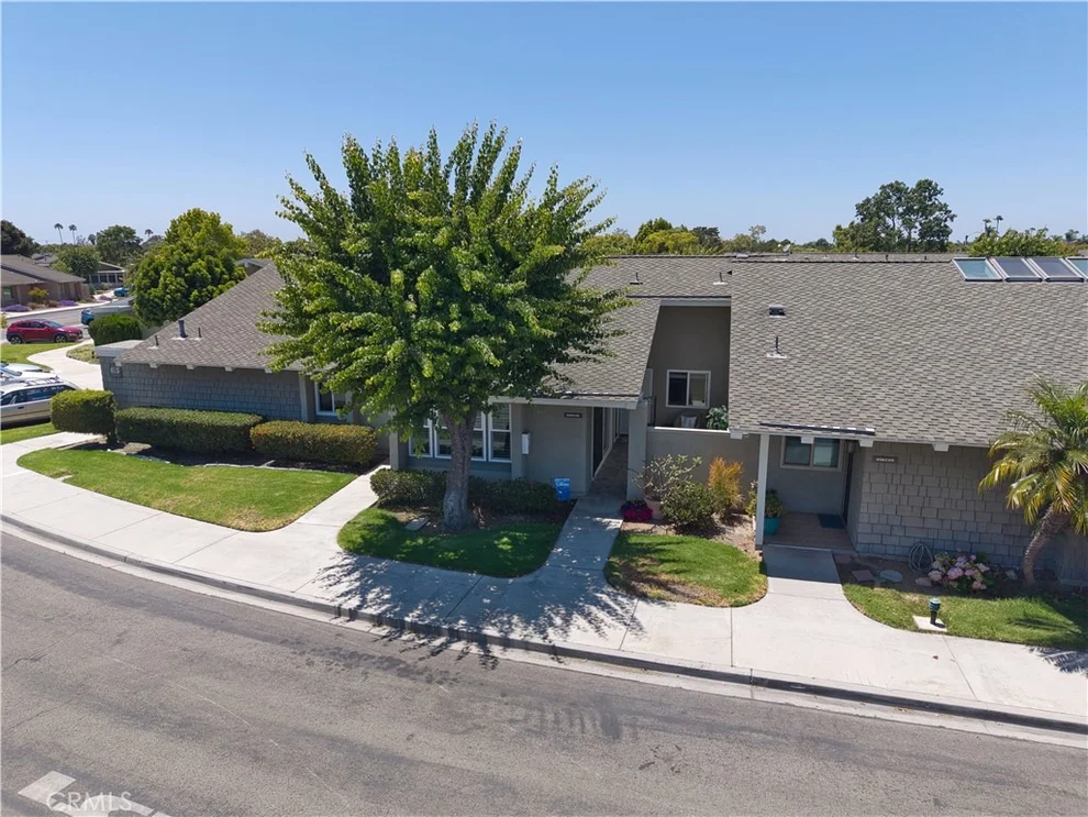 Unit for sale at 8746 PLACER Circle, Huntington Beach, CA 92646
