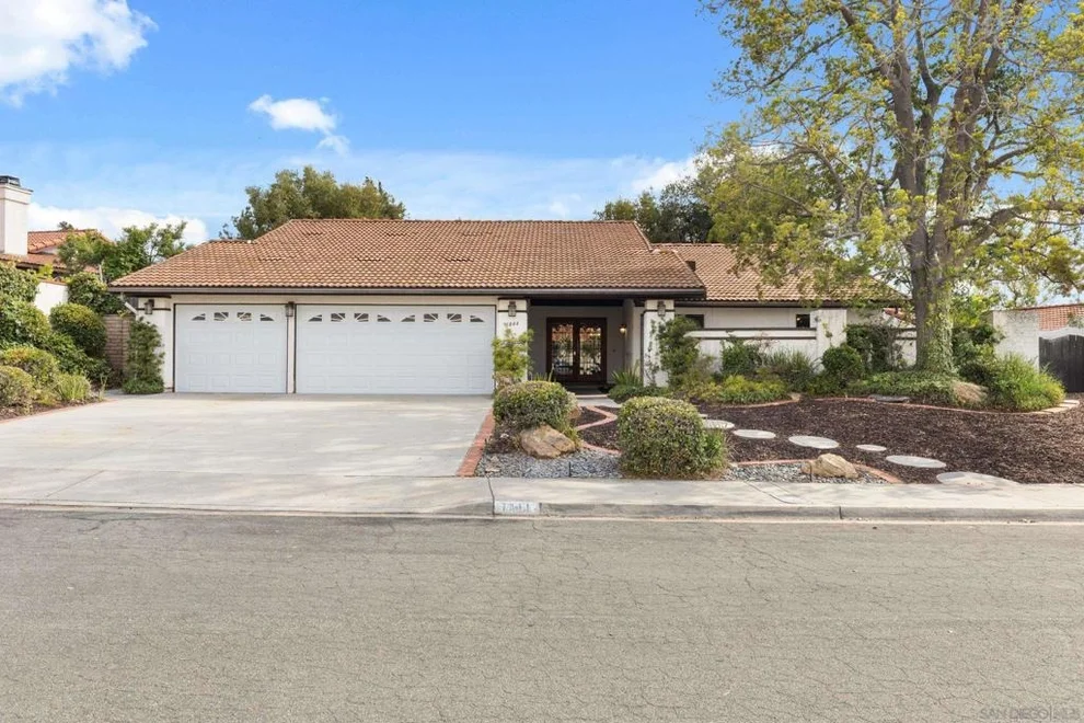 Unit for sale at 1844 Hacienda Dr., El Cajon, CA 92020
